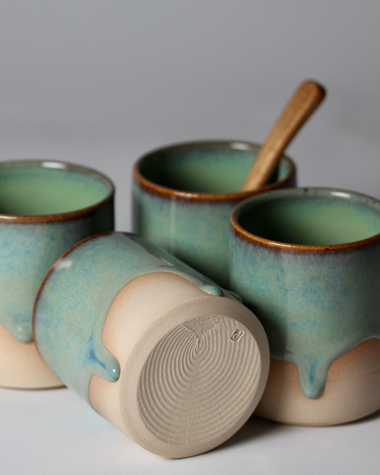 (NEW) Emerald Shore Cup Set (4)
